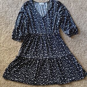 Kaileigh Navy and White Floral Casual Dress
